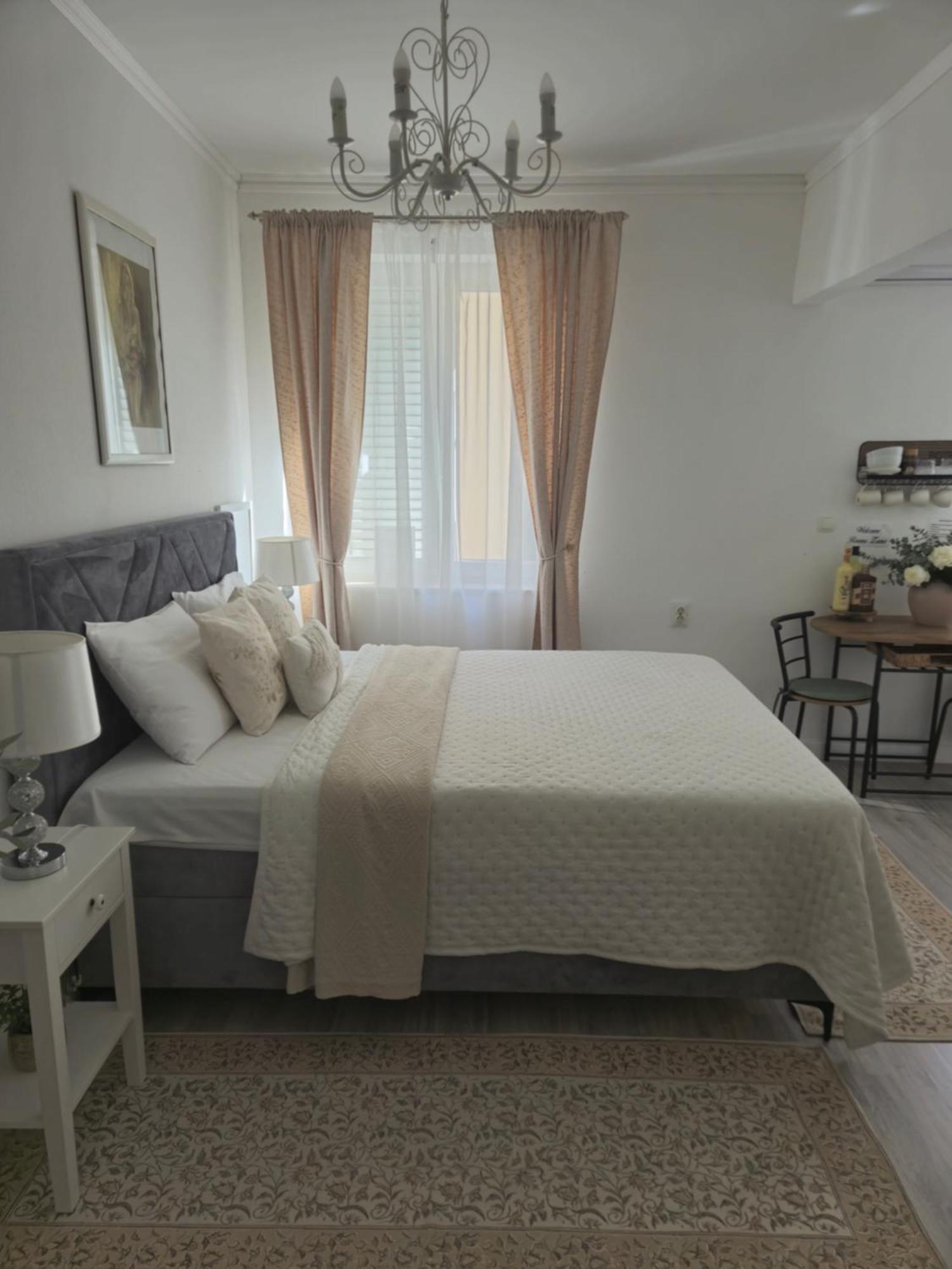 Rooms Zana Split Exteriör bild